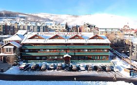 Chateau Apres Lodge